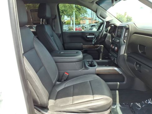Used 2021 Chevrolet Silverado 1500 LT Trail Boss w/ Convenience Package II AWD/4WD image 12
