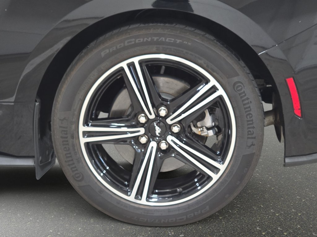 Used 2024 Ford Mustang Coupe RWD image 30