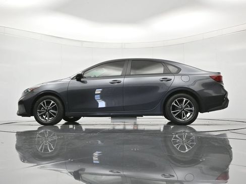 Used 2023 Kia Forte LXS FWD image 43