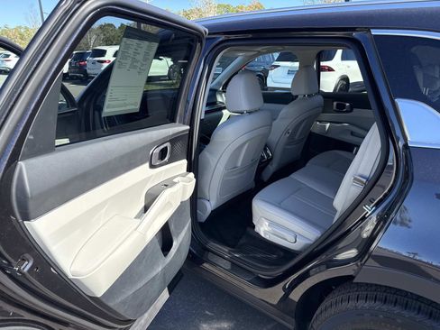 Used 2026 Kia Sorento S w/ S Panoramic Sunroof Package image 13