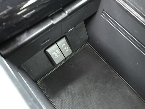 Used 2021 Honda Pilot Elite image 27