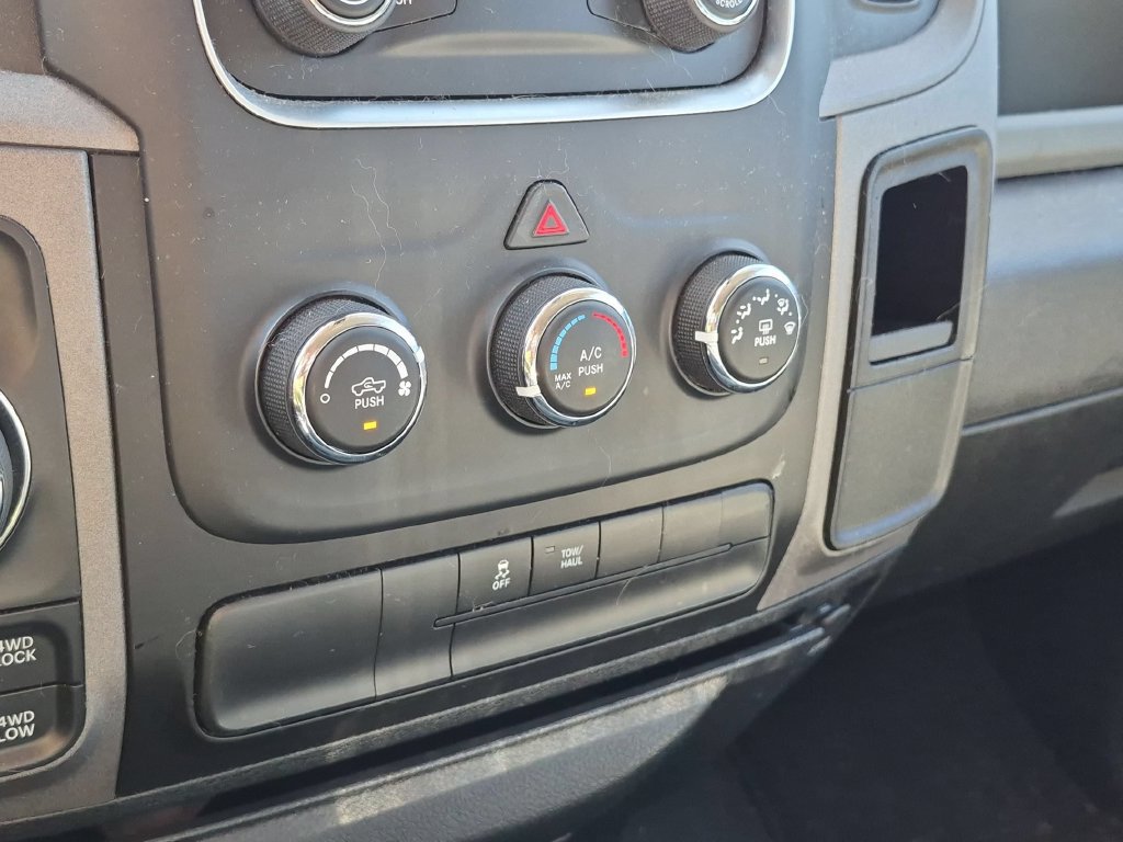 Used 2018 RAM 1500 Express w/ Wheel & Sound Group AWD/4WD image 25