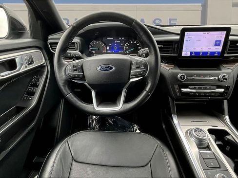 Used 2020 Ford Explorer Limited image 10