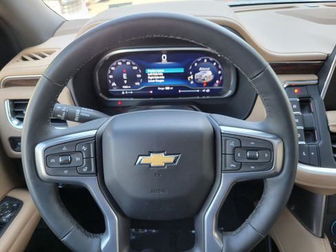 Used 2024 Chevrolet Suburban Premier w/ Premium Package image 21