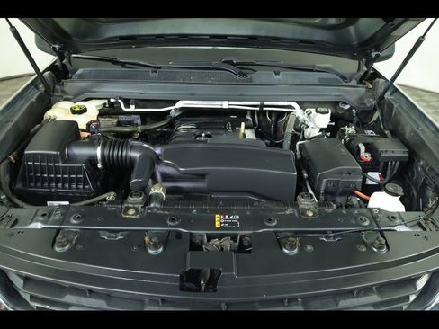 Used 2018 Chevrolet Colorado W/T w/ WT Convenience Package RWD image 16