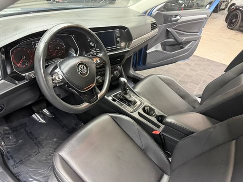 Used 2020 Volkswagen Jetta SE w/ SE Cold Weather Package FWD image 31