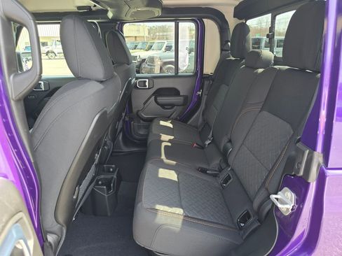 New 2026 Jeep Gladiator Mojave image 11