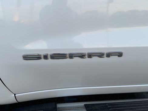 Used 2019 GMC Sierra 1500 SLT w/ SLT Premium Plus Package image 8