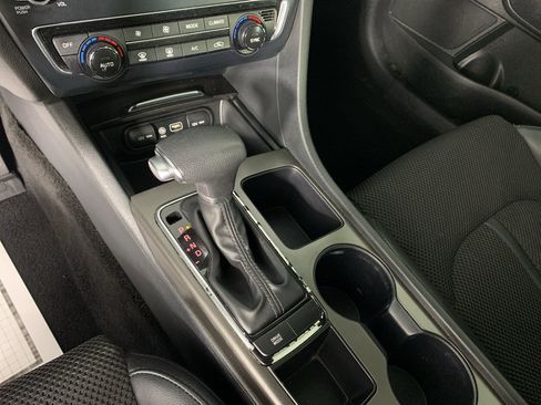 Used 2019 Kia Optima S w/ S Panoramic Sunroof Package FWD image 25
