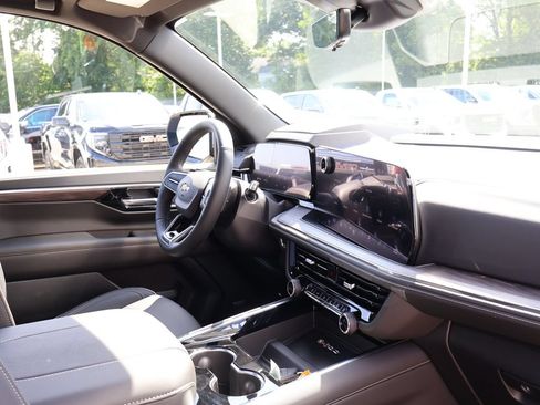 New 2026 Chevrolet Suburban Premier AWD/4WD image 48