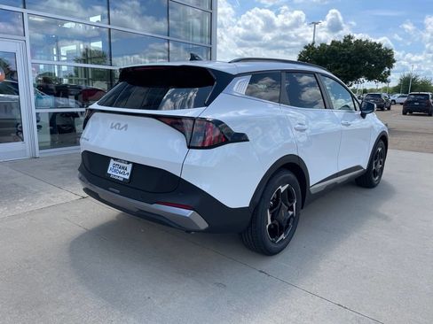 New 2026 Kia Sportage EX FWD image 5
