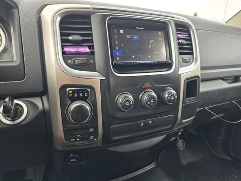 Used 2017 RAM 1500 Classic SLT image 28