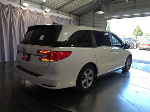 Used 2020 Honda Odyssey EX-L image 3