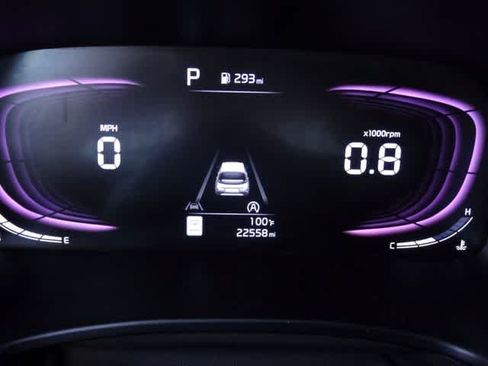 Used 2025 Kia Soul LX w/ LX Technology Package FWD image 17