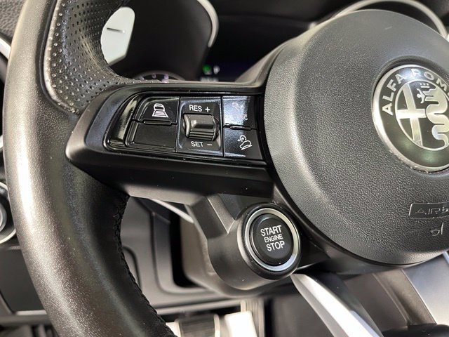 Used 2023 Alfa Romeo Stelvio Veloce AWD/4WD image 21