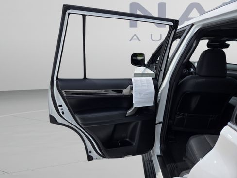 Certified 2023 Lexus GX 460 Premium AWD/4WD image 32