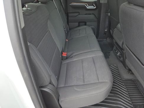 Used 2023 Chevrolet Silverado 1500 LT AWD/4WD image 6