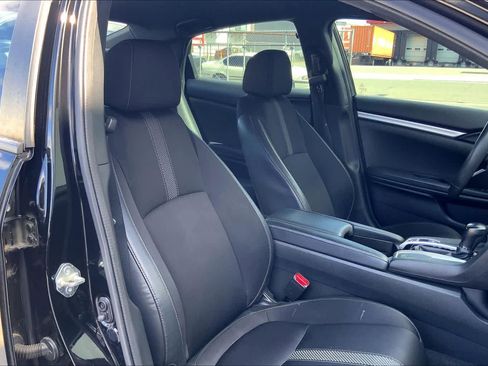 Used 2020 Honda Civic Sport image 14