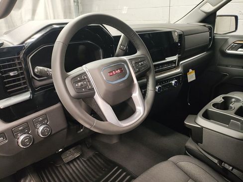 New 2026 GMC Sierra 1500 Elevation image 25