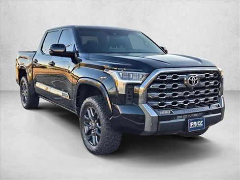 Used 2022 Toyota Tundra Platinum image 3