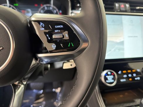 New 2026 Jaguar F-PACE R-Dynamic S image 13