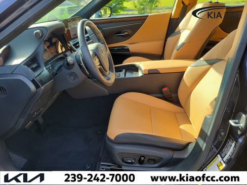 Used 2025 Lexus ES 350 w/ Premium Package FWD image 21