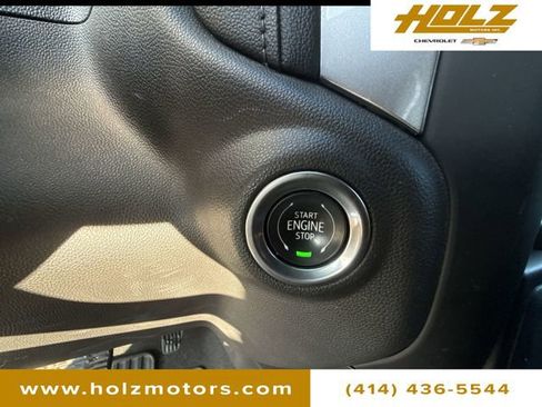 Certified 2020 Chevrolet Silverado 1500 LT w/ All-Star Edition image 18