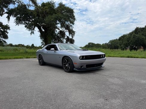 Used 2016 Dodge Challenger R/T Scat Pack RWD image 7