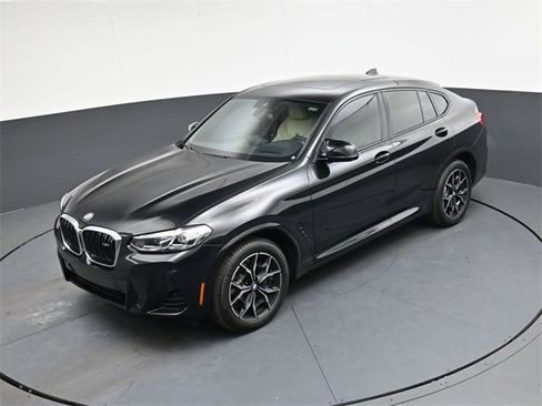 Used 2024 BMW X4 M40i w/ Premium Package image 22