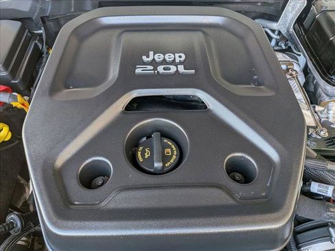 Used 2023 Jeep Wrangler Unlimited Sahara w/ Cold Weather Group AWD/4WD image 23