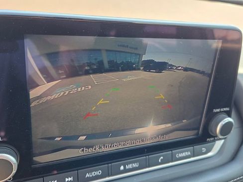 Used 2023 Nissan Rogue SV w/ SV Premium B Package FWD image 21