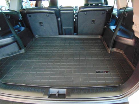 Used 2012 Toyota Highlander Limited w/ Tow Pkg FWD image 18