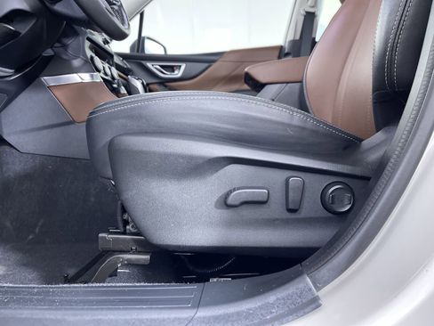 Used 2023 Subaru Forester Touring image 13