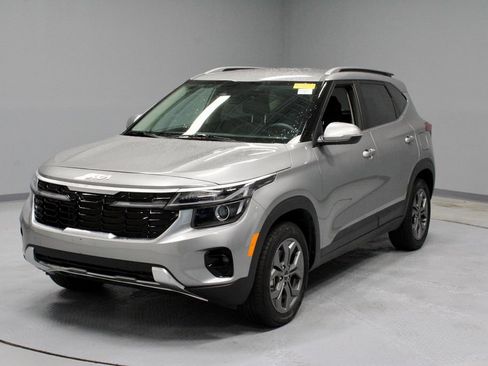 Used 2024 Kia Seltos S AWD/4WD image 8