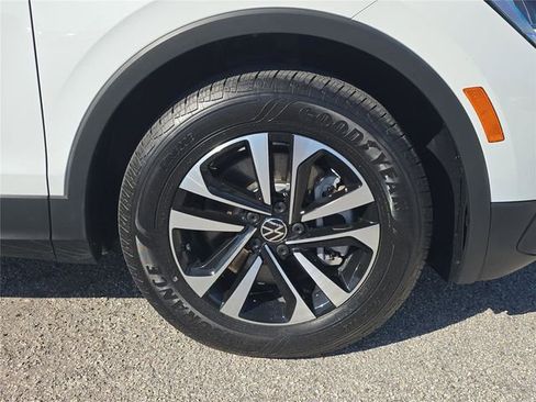 Used 2024 Volkswagen Tiguan S FWD image 6