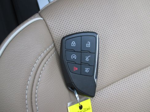 Used 2021 Chevrolet Tahoe Premier w/ Premium Package AWD/4WD image 34