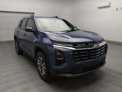 Used 2025 Chevrolet Equinox LT w/ Convenience Package II image 13