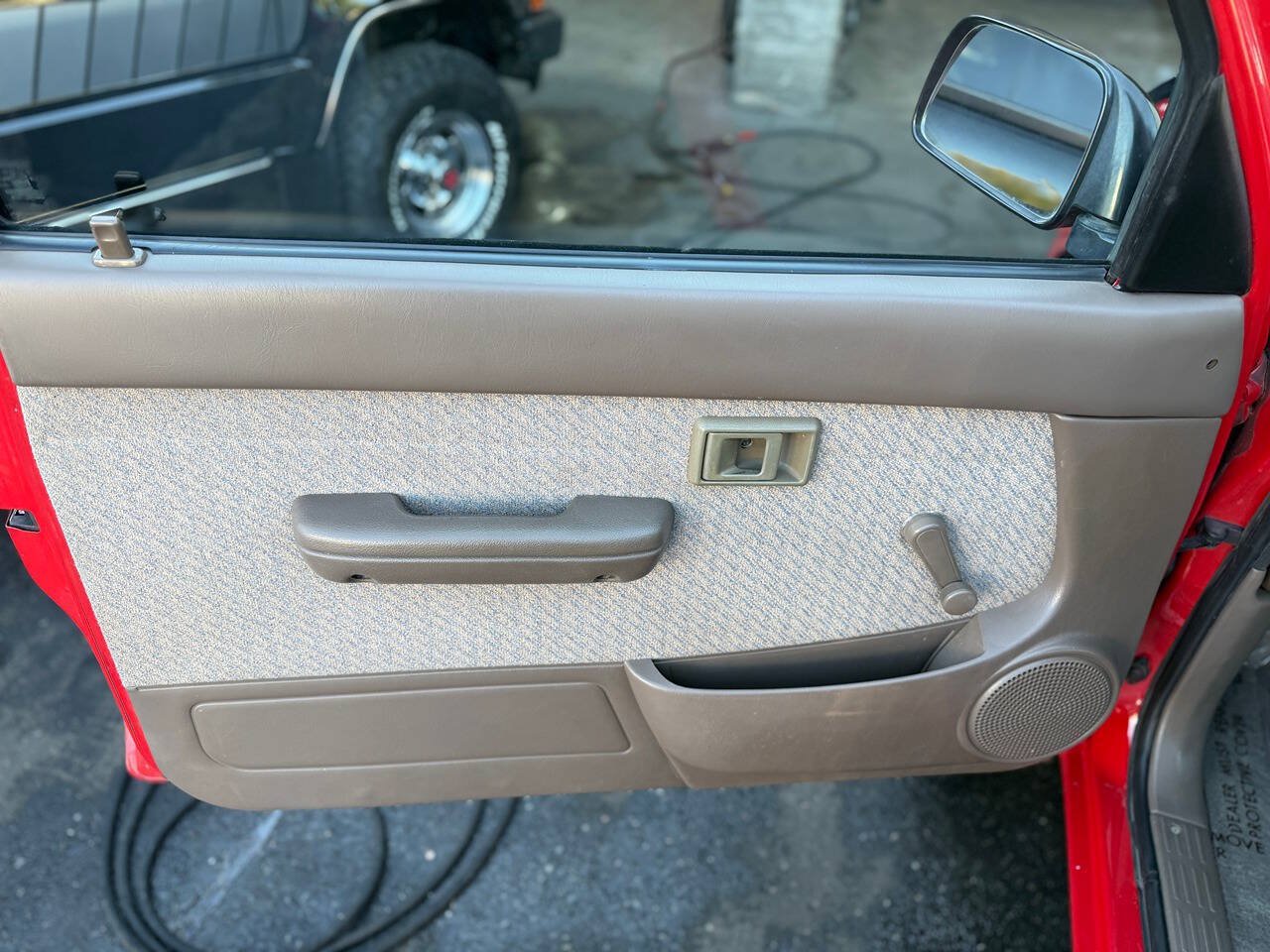 Used 1995 Toyota Tacoma 4x4 Regular Cab image 4