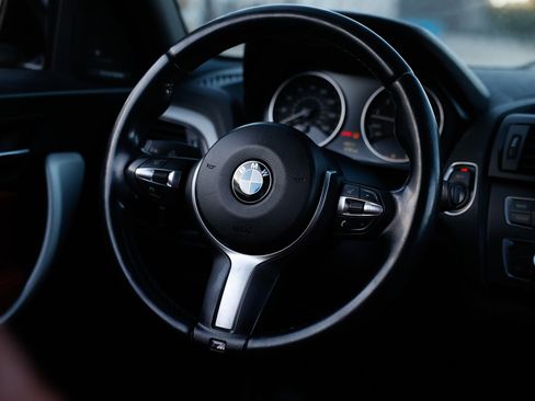 Used 2015 BMW M235i Coupe image 34