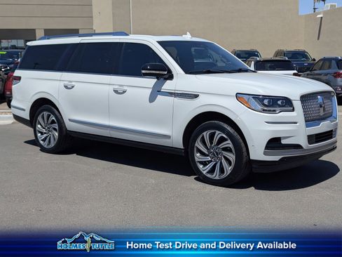 Certified 2024 Lincoln Navigator L Reserve AWD/4WD image 1
