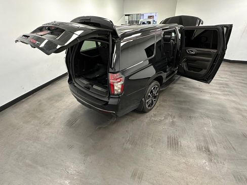 Used 2021 Chevrolet Suburban RST w/ Luxury Package image 58