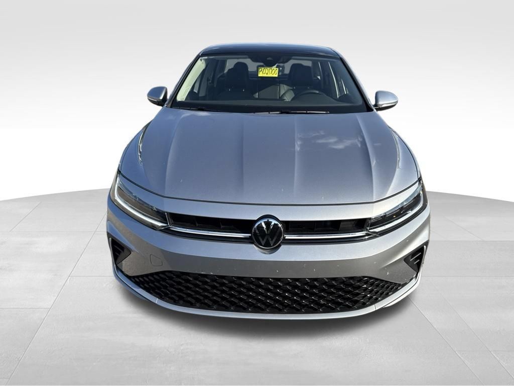 Used 2026 Volkswagen Jetta SEL FWD image 3