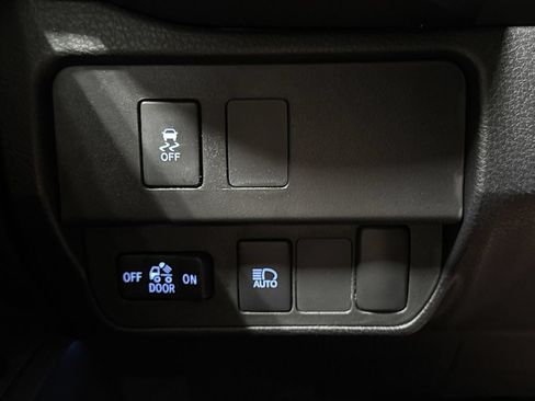 Used 2023 Toyota Tacoma SR AWD/4WD image 18