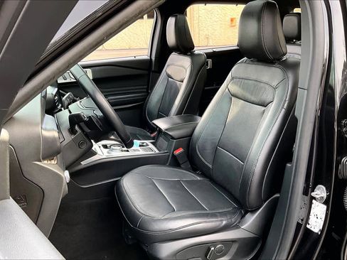 Used 2020 Ford Explorer Limited image 8