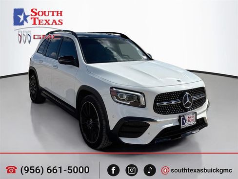 Used 2022 Mercedes-Benz GLB 250 image 1