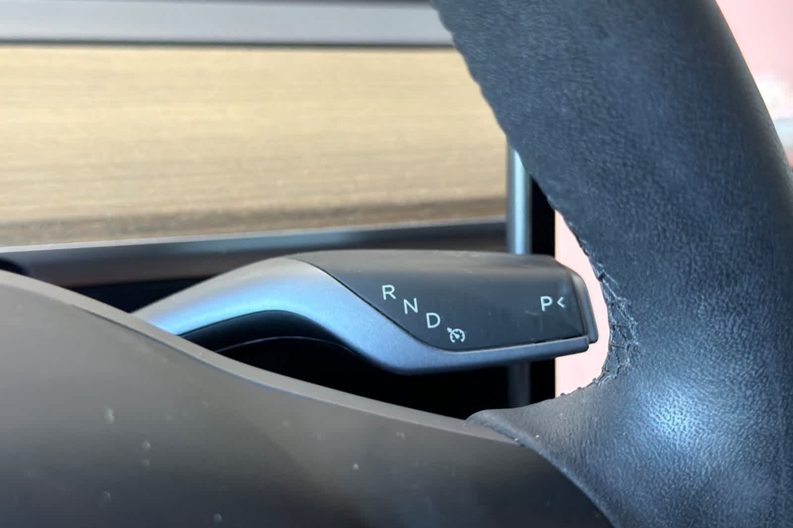 Used 2023 Tesla Model Y AWD image 24