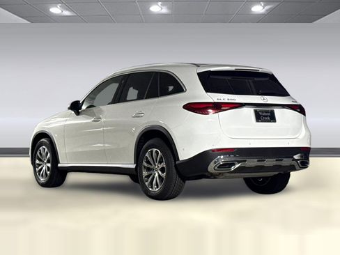 Used 2026 Mercedes-Benz GLC 300 4MATIC image 3