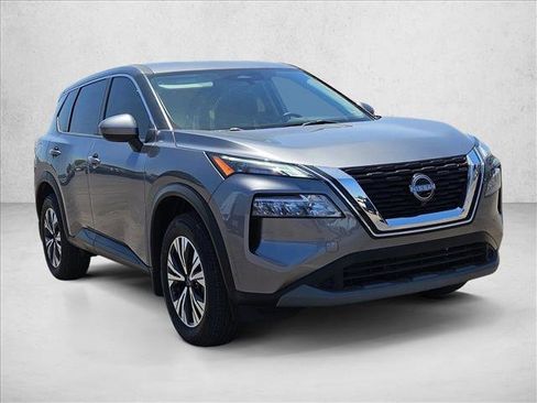 Certified 2023 Nissan Rogue SV FWD image 3