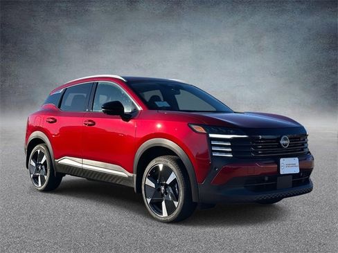 New 2026 Nissan Kicks SR image 1