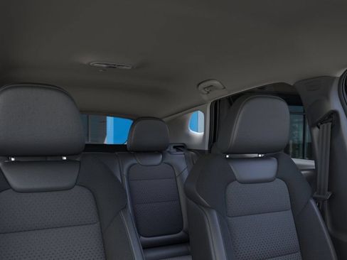 New 2026 Chevrolet Trax LT FWD image 24